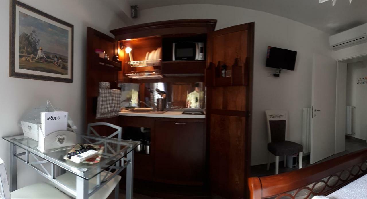 Oro Rosso Rooms Locazione Turistica 아레초 외부 사진